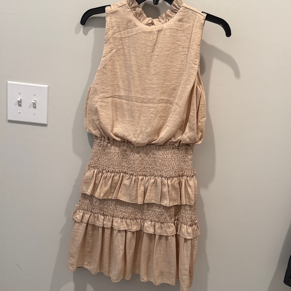 Sleeveless Ruffled Dress in Beige